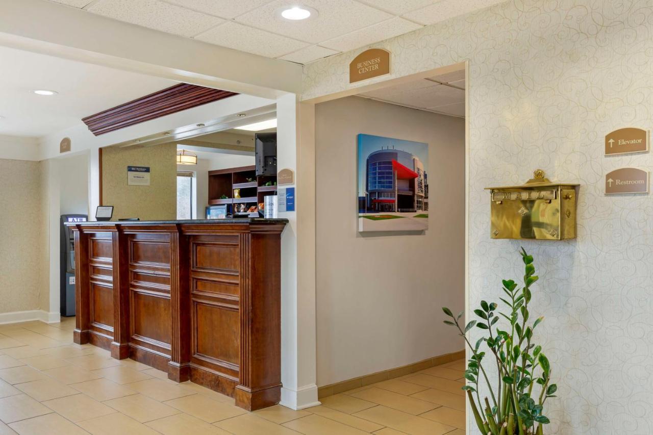 Best Western Plus The Inn At Sharon/Foxboro Экстерьер фото