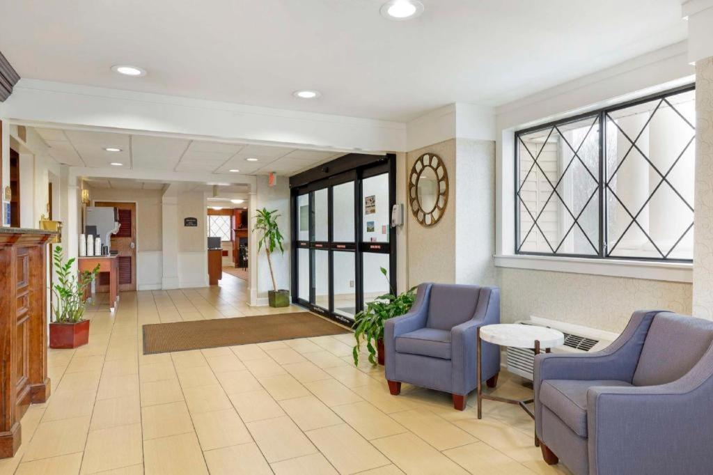 Best Western Plus The Inn At Sharon/Foxboro Экстерьер фото
