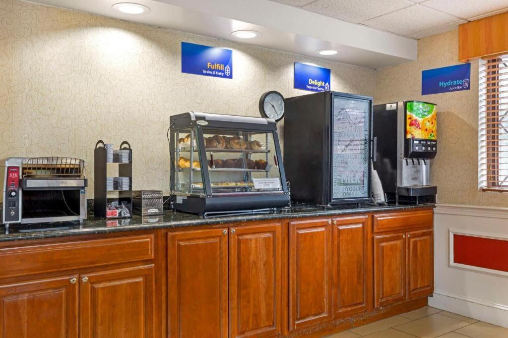 Best Western Plus The Inn At Sharon/Foxboro Экстерьер фото